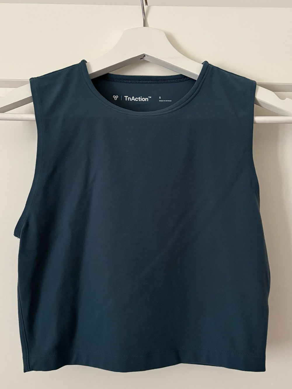 Aritzia TnAction Deep Teal Cropped Tank Top for Women
